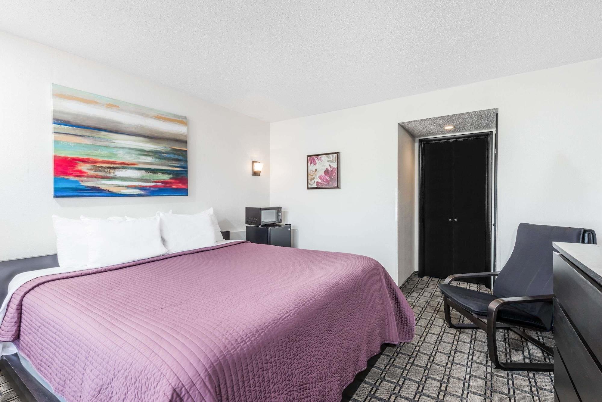 Days Inn By Wyndham St Clairsville St. Clairsville Bagian luar foto